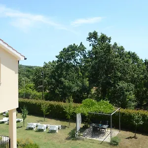 Mama Rovinjsko Selo